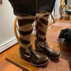 Free bird boots brand new!